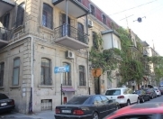 İcarəyə verilir 1 otaqlı 44 m2 köhnə tikili MUM