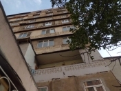 Satılır 3 otaqlı 120 m2 köhnə tikili İnşaatçılar m.