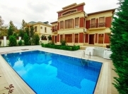 Satılır 6 otaqlı 420 m2 villa Badamdar