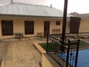 Satılır 16 otaqlı 320 m2 həyət evi Naftalan