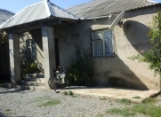 Satılır 5 otaqlı 110 m2 həyət evi Axundov bağı