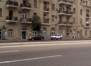 Satılır 3 otaqlı 100 m2 köhnə tikili Əhmədli m.