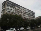 İcarəyə verilir 2 otaqlı 80 m2 köhnə tikili İnşaatçılar m.