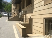 Satılır 1 otaqlı 130 m2 obyekt İçəri Şəhər m.