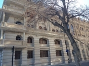 Satılır 4 otaqlı 120 m2 köhnə tikili Dostluq kinoteatrı