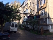 Satılır 2 otaqlı 47 m2 köhnə tikili 1 mkr