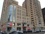 Satılır 4 otaqlı 160 m2 yeni tikili Elmlər Akademiyası m.