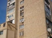 Satılır 3 otaqlı 70 m2 köhnə tikili Memar Əcəmi m.