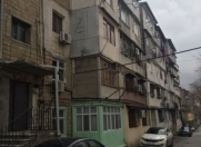 Satılır 2 otaqlı 35 m2 köhnə tikili Memar Əcəmi m.