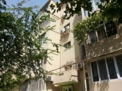 Satılır 2 otaqlı 50 m2 köhnə tikili Hüseyn Cavid parkı