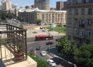 Satılır 3 otaqlı 100 m2 köhnə tikili MUM