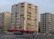 İcarəyə verilir 9 otaqlı 680 m2 yeni tikili Ayna Sultanova heykəli