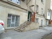 Satılır 2 otaqlı 74 m2 köhnə tikili Montin