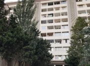 Satılır 3 otaqlı 115 m2 köhnə tikili Elmlər Akademiyası m.