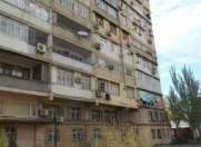Satılır 3 otaqlı 69 m2 köhnə tikili Montin