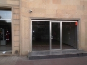 İcarəyə verilir 3 otaqlı 70 m2 obyekt Şah İsmayıl Xətai m.