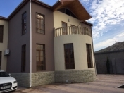 Satılır 5 otaqlı 220 m2 həyət evi Buzovna