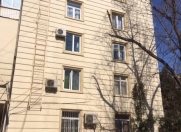 Satılır 2 otaqlı 53 m2 köhnə tikili Elmlər Akademiyası m.