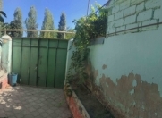 Satılır 2 otaqlı 104 m2 köhnə tikili Bakıxanov