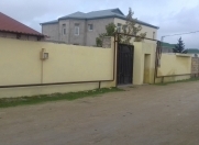 Satılır 4 otaqlı 6.5 m2 həyət evi Buzovna