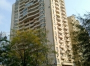 İcarəyə verilir 4 otaqlı 150 m2 yeni tikili Nizami m.