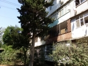 Satılır 3 otaqlı 100 m2 köhnə tikili 8 km