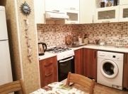 Satılır 3 otaqlı 90 m2 köhnə tikili Həzi Aslanov