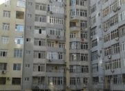 Satılır 4 otaqlı 160 m2 yeni tikili Nizami m.