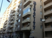 Satılır 3 otaqlı 132 m2 yeni tikili Elmlər Akademiyası m.