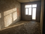 Satılır 2 otaqlı 90 m2 yeni tikili İnşaatçılar m.