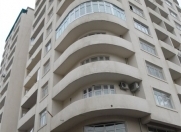 Satılır 4 otaqlı 150 m2 yeni tikili Zərifə Əliyeva adına park