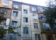 Satılır 2 otaqlı 42 m2 köhnə tikili 3 mkr