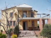 İcarəyə verilir 4 otaqlı 100 m2 bağ evi Ayna Sultanova heykəli