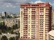 Satılır 4 otaqlı 175 m2 yeni tikili Gənclik m.