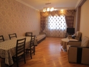 Satılır 2 otaqlı 85 m2 yeni tikili İnşaatçılar m.