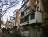 Satılır 3 otaqlı 70 m2 köhnə tikili 7 mkr