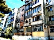 Satılır 1 otaqlı 30 m2 köhnə tikili Neftçilər m.