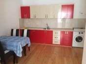 İcarəyə verilir 4 otaqlı 70 m2 köhnə tikili İçəri Şəhər