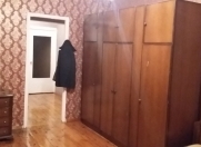 İcarəyə verilir 3 otaqlı 70 m2 köhnə tikili Həzi Aslanov m.