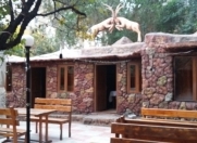 Satılır 6 otaqlı 180 m2 obyekt Memar Əcəmi m.