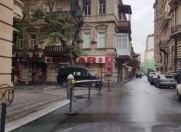 İcarəyə verilir 5 otaqlı 205 m2 köhnə tikili Sahil m.