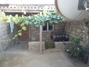 Satılır 2 otaqlı 51 m2 həyət evi Koroğlu m.