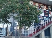 İcarəyə verilir 3 otaqlı 100 m2 obyekt Moskva univermağı