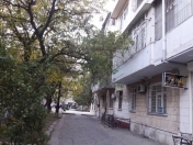 Satılır 2 otaqlı 60 m2 köhnə tikili Elmlər Akademiyası m.