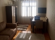 Satılır 2 otaqlı 68 m2 köhnə tikili Əhmədli m.