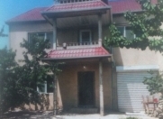 Satılır 6 otaqlı 200 m2 həyət evi Nübar