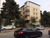 Satılır 1 otaqlı 35 m2 köhnə tikili Elmlər Akademiyası m.