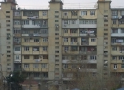 Satılır 3 otaqlı 80 m2 köhnə tikili Binəqədi r.