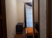 Satılır 5 otaqlı 300 m2 köhnə tikili Elmlər Akademiyası m.