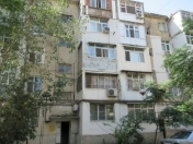 Satılır 2 otaqlı 56 m2 köhnə tikili Neftçilər m.